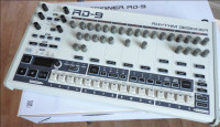 Behringer RD-9 analogna ritem mašina, kopija Roland TR-909