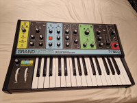 Moog Grandmother