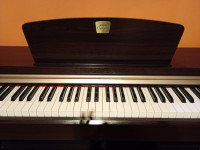 Yamaha Clavinova CLP 220