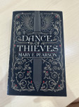 Dance of thieves - Mary E. Pearson