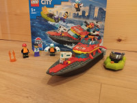 Lego city 60373 gasilska reševalna ladja in čoln