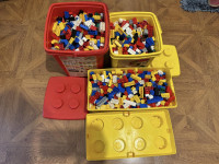 Lego kocke - osnovni gradniki na kilogram