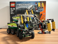 LEGO Technic set 42080 Forest Machine