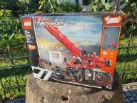 Lego Technic 42082 - Rough Terrain Crane