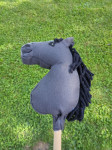Prodam skoraj novega hobby horse konja črne barve