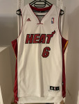 NOV LeBron James Miami Heat Adidas NBA košarkarski dres