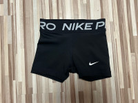 Nike pro za deklico, XS