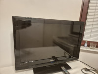 LCD  TV