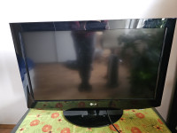 TV LG 32LH2000