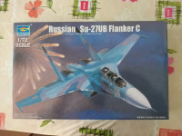 Maketa Trumpeter 01645 Russian Su-27UB Flanker C 1/72