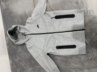 NIKE TECH FLEECE