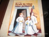 kruh in vino smo prinesli