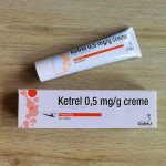 Tretinoin Ketrel 0,5 mg (0,05%) krema za kožo, proti aknam