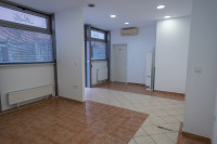 Ulični lokal, salon, poslovni prostor: Ptuj, Rabelčja vas 28 m2