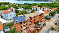 OTOK KRK, ČIŽIĆI - Novogradnja II - Apartma 2 spalnici + kopalnica v 1