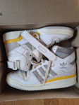 ADIDAS Forum 84 HI superge (41 1/3) + Škatla