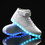 Svetleči LED Čevlji bele barve Mid/High Top