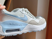 Športni čevlji superge Nike Airmax