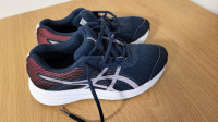 Športni copati Asics št. 35