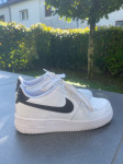 Nike air force 1. Stevilka EU 38