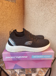 Novi Skechers 39