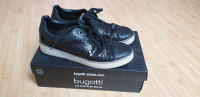 Superge, čevlji Bugati št. 40, črne barve