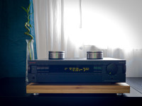 NAKAMICHI JAPAN VRHUNSKI STEREO RECEIVER ODLIČNEGA HI-FI ZVOKA 2x220 W