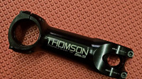 THOMSON ELITE X4 opora krmila