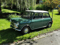 Mini Austin Moris gola karoserija 1 serije letnik 59 in čist nov motor