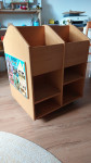 Montessori knjižna omarica