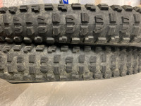 Gorski plašč 2X BONTRAGER XR5 27.5’2.50 MALO RABLJEN