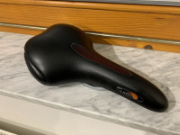 KOLESARSKI SEDEŽ SELLE ROYAL GEL MADE IN ITALY