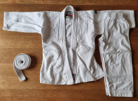 Kimono za judo velikost 130 - prodamo