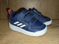 Otroški čevlji Adidas blue velikost 20