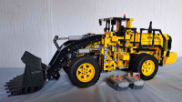 Lego Technic Volvo L350F bager (42030)