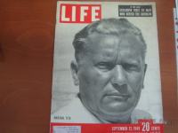 REVIJA LIFE TITO 1949 ORIGINAL MOŽ KI SE JE UPRL KREMLJU