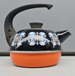 Vintage črno-oranžen emajliran čajnik, vrč za čaj, Gorica, Made In Yug