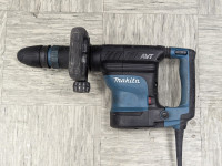 Rušilno udarno kladivo štemarca MAKITA HM1111C AVT