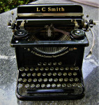 Pisalni stroj  »L.C. Smith 8«