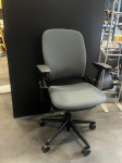 Refurbished Steelcase Leap V2 Full Option - novo sivo oblazinjenje