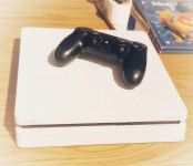 ps4 slim White edition+12 iger