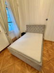 Mömax postelja 140cm (z letvenim dnom in vzmetnico)