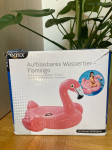 Napihlijiv flamingo