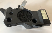 A3 8P zvočnik AUDI Subwoofer bass BLAUPUNKT 8p4035382 7606500230