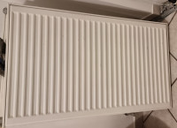 Radiator Korado, termostatski ventil Danfoss, 2x montažna konzola