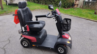 Električni invalidski skuter voziček INVACARE COMET PRO, kot NOV....