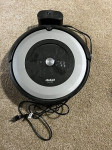 Sesalec irobot roomba e5 e5152