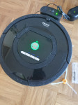 iRobot Roomba 770 s postajo, brezhiben