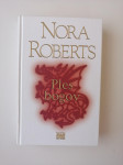 NORA ROBERTS, PLES BOGOV