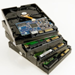 TRDI DISK SATA, 8.9 cm (3.5"), V OKVARI